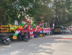 Sambut HUT ke-78 Republik Indonesia, Pedagang Bendera di Samarinda Mulai Menghiasi Ruas Jalan