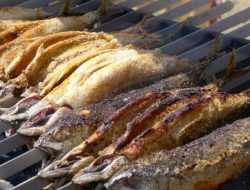 Mengubah Ikan Air Tawar Menjadi Produk Olahan yang Menggiurkan, Inilah Rahasia Masyarakat Muara Muntai