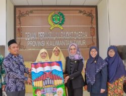 Antusias Siswa-siswi MTs Negeri Samarinda Belajar di DPRD Kaltim