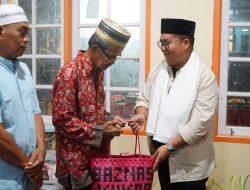 Rendi Solihin, Wabup Kukar, Berbagi Sahur dengan Warga Marangkayu dalam Safari Ramadan
