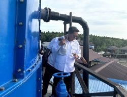 Fasilitasi Warga Desa Muara Pantuan Komitmen Rendi Solihin, Air Bersih dan Listrik 24 Jam Segera Hadir