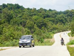 Dishub Kukar Pasang LPJU  di Jalur Jongkang-Samarinda, Dorong Keselamatan dan Efisiensi
