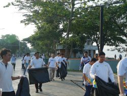 Jumat Berdampak, PLN UP3 Samarinda Wujudkan Kepedulian Lingkungan dan Sosial Lewat Clean Energy Day