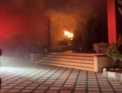 Kantor Samsat Terpadu Samarinda Terbakar, Ruang Public Complain Jadi Sasaran Api